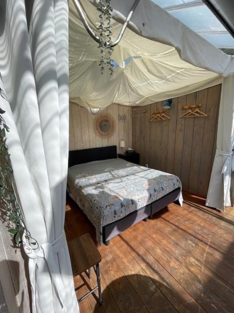 Vrijstaande accommodatie Glamping de Kas InN Hank Exterior foto