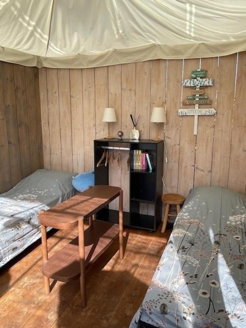 Vrijstaande accommodatie Glamping de Kas InN Hank Exterior foto